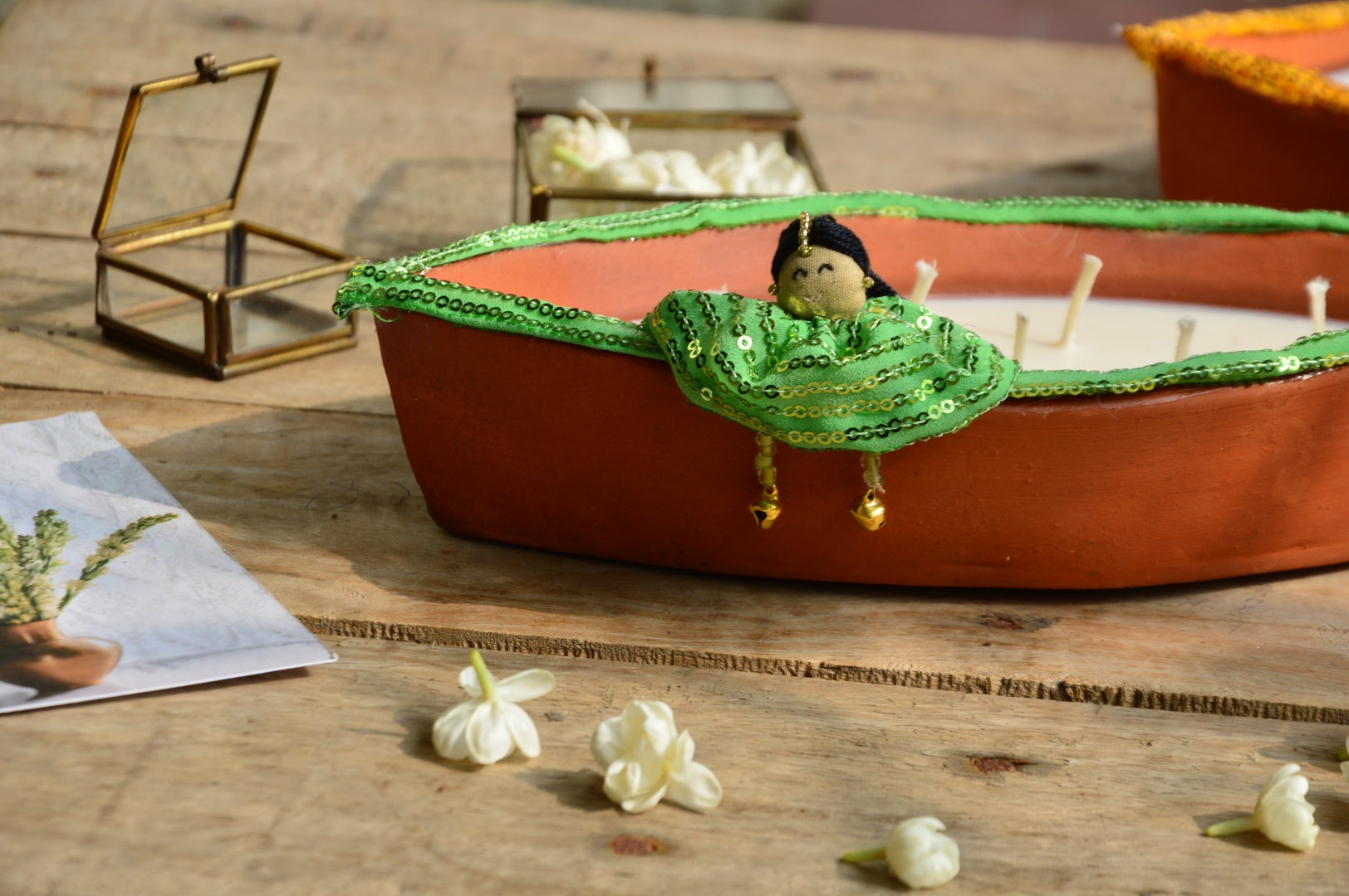 Ganga | Sequin Green Terracotta Boat Candle