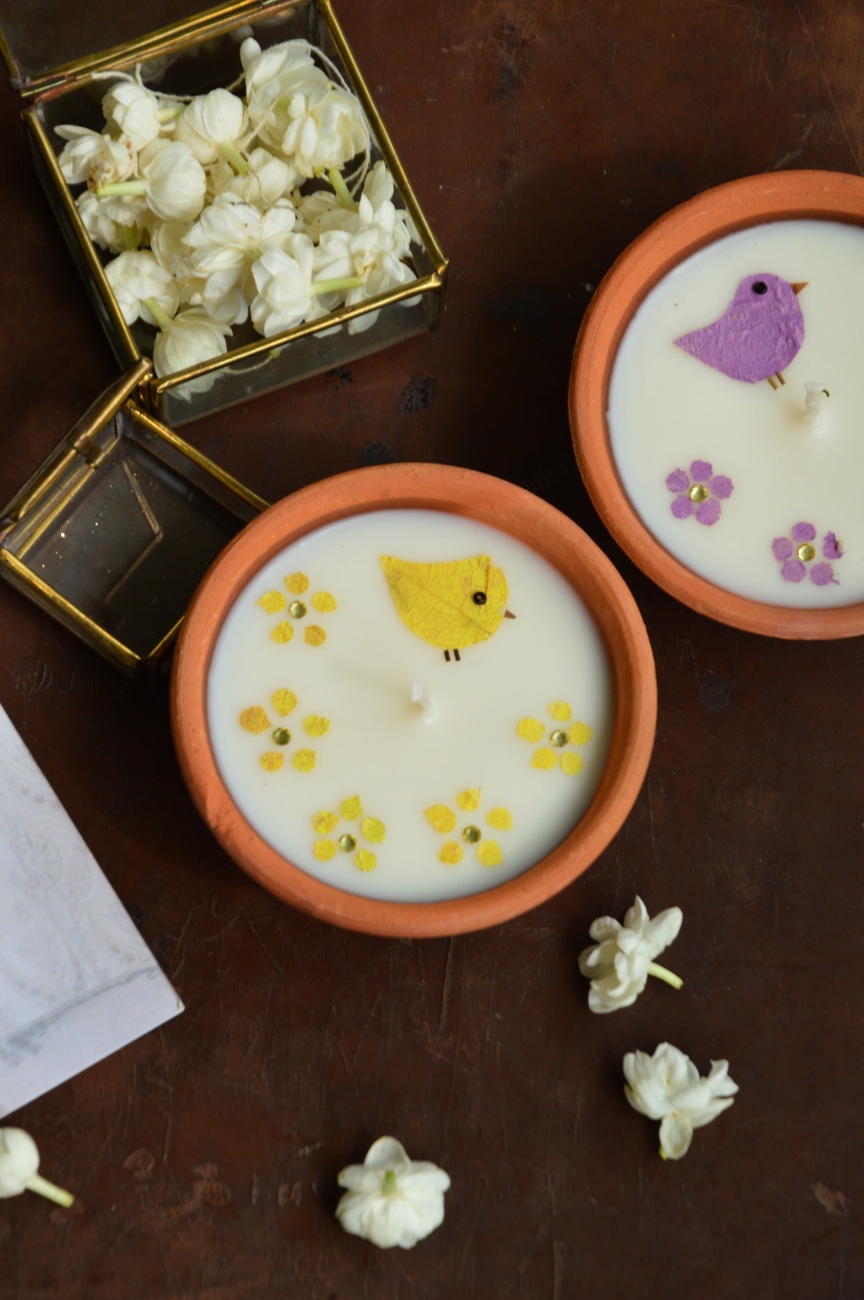Birdy loves flowers terracotta candles in a basket | Sustainable Gifts | Natural Grass Basket (Copy)