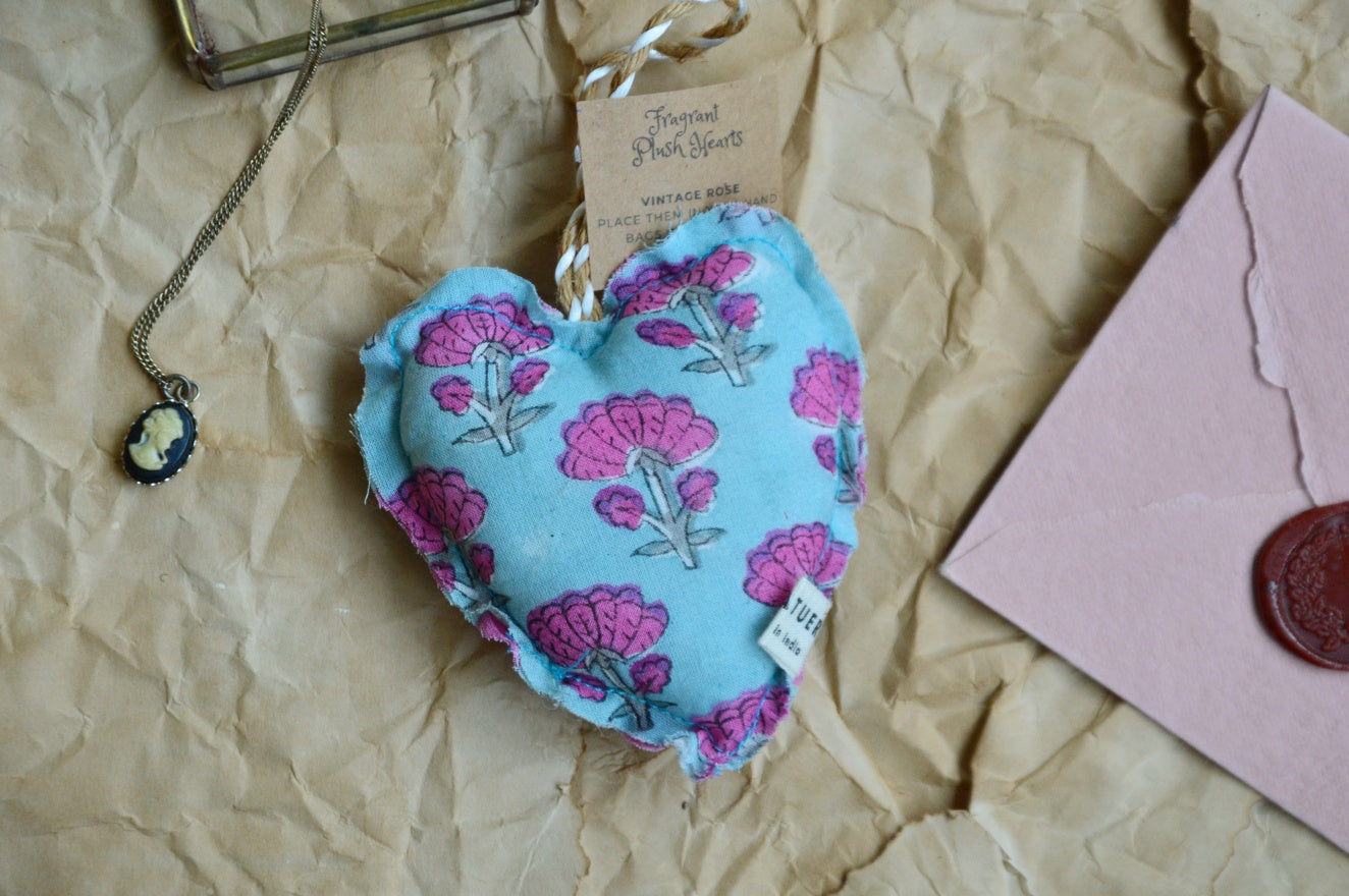 Present from the Heart | Fragrant Plush Hearts for handbags and suitcases | Blue