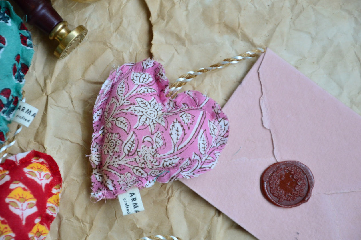 Present from the Heart | Fragrant Plush Hearts for handbags and suitcases | Lilac