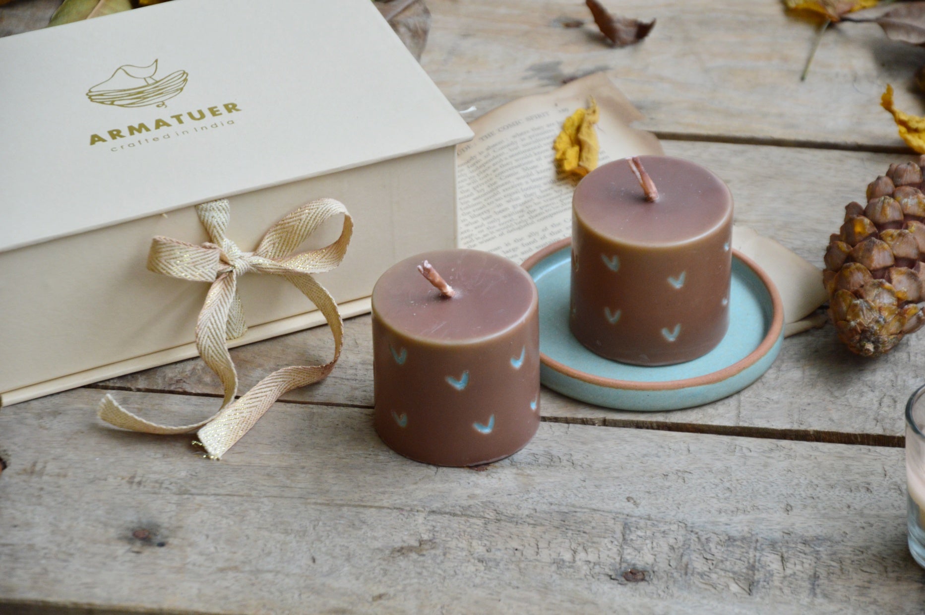 Carved Heart Pillar Candles and Ceramic Holder | Gift Box (Blue)