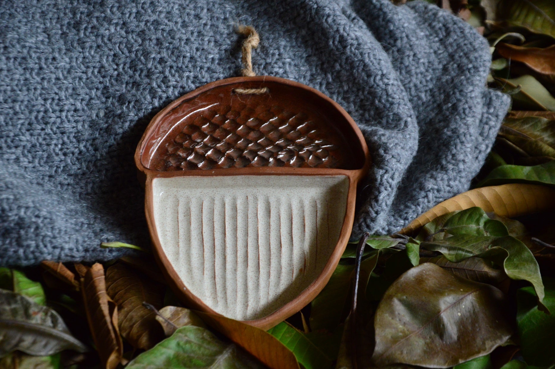 Acorn Ceramic Platter & Wall plate