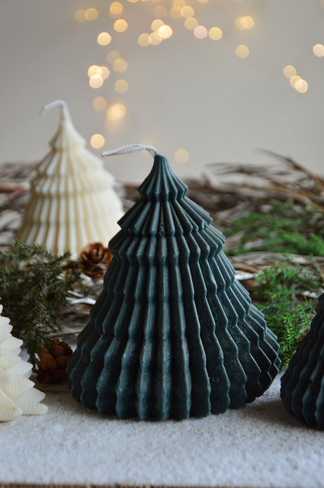 Large Fir Tree | White | LG2