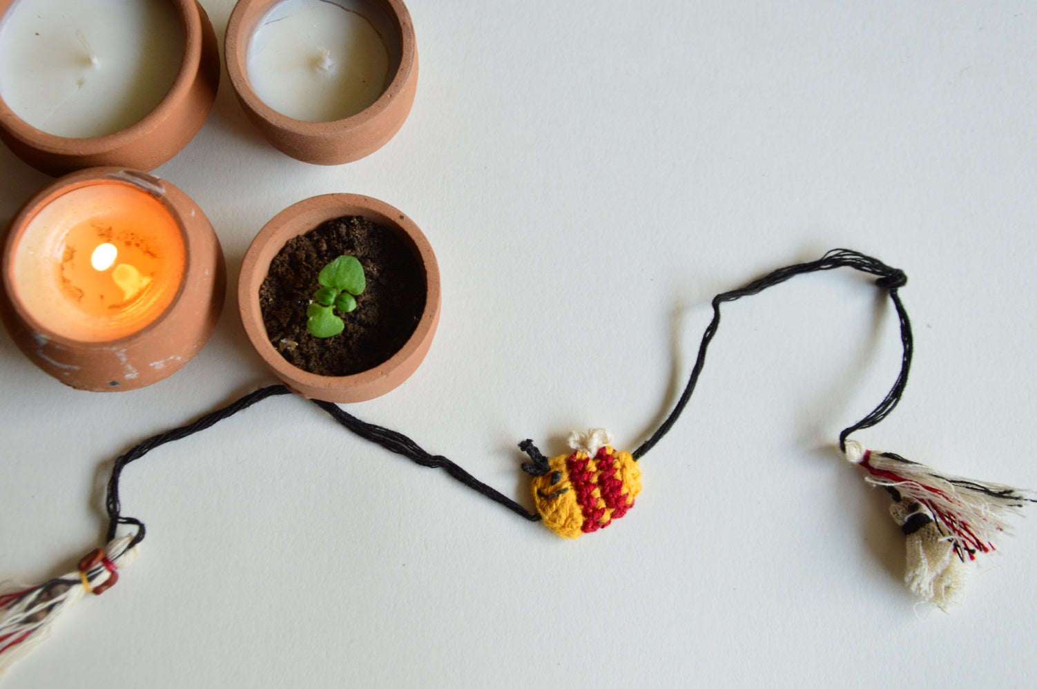 Plantable Rakhi | Bee