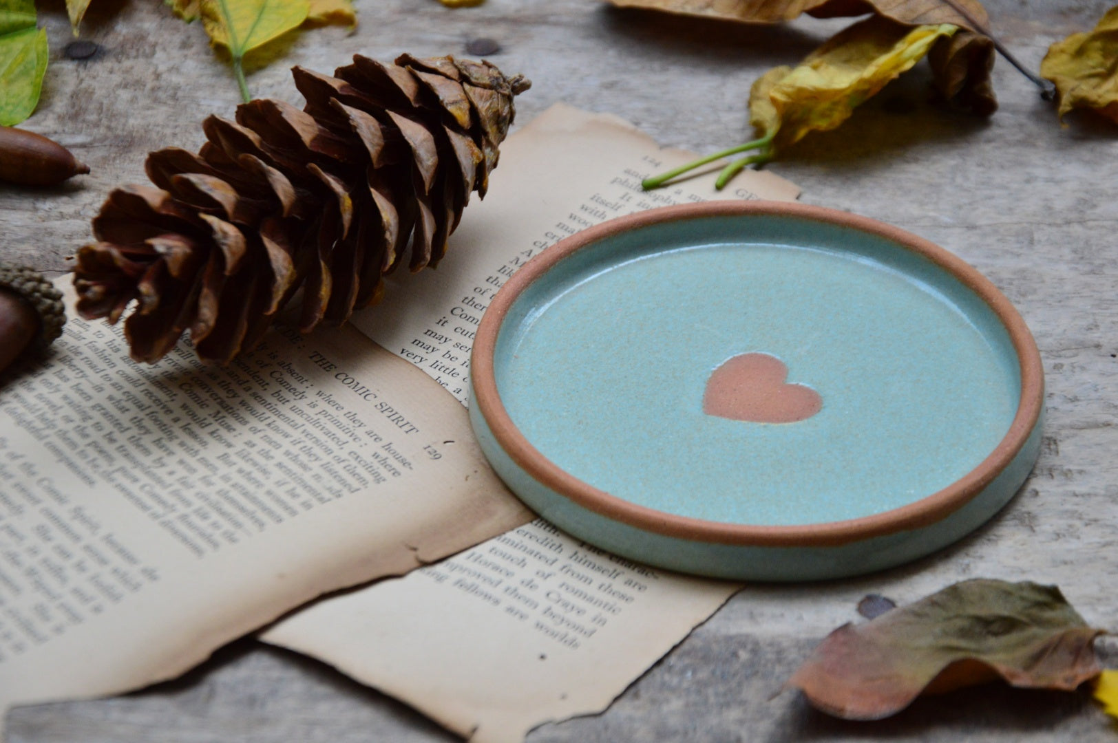 Carved Heart Pillar Candles and Ceramic Holder | Gift Box (Blue)