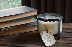 Old Books | Victorian Jar Candle