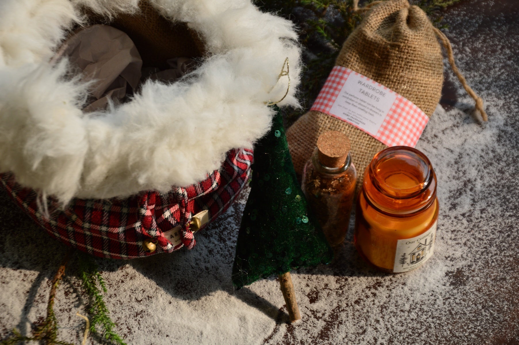 Get Ready For Christmas | Cozy Woollen Bucket Bag