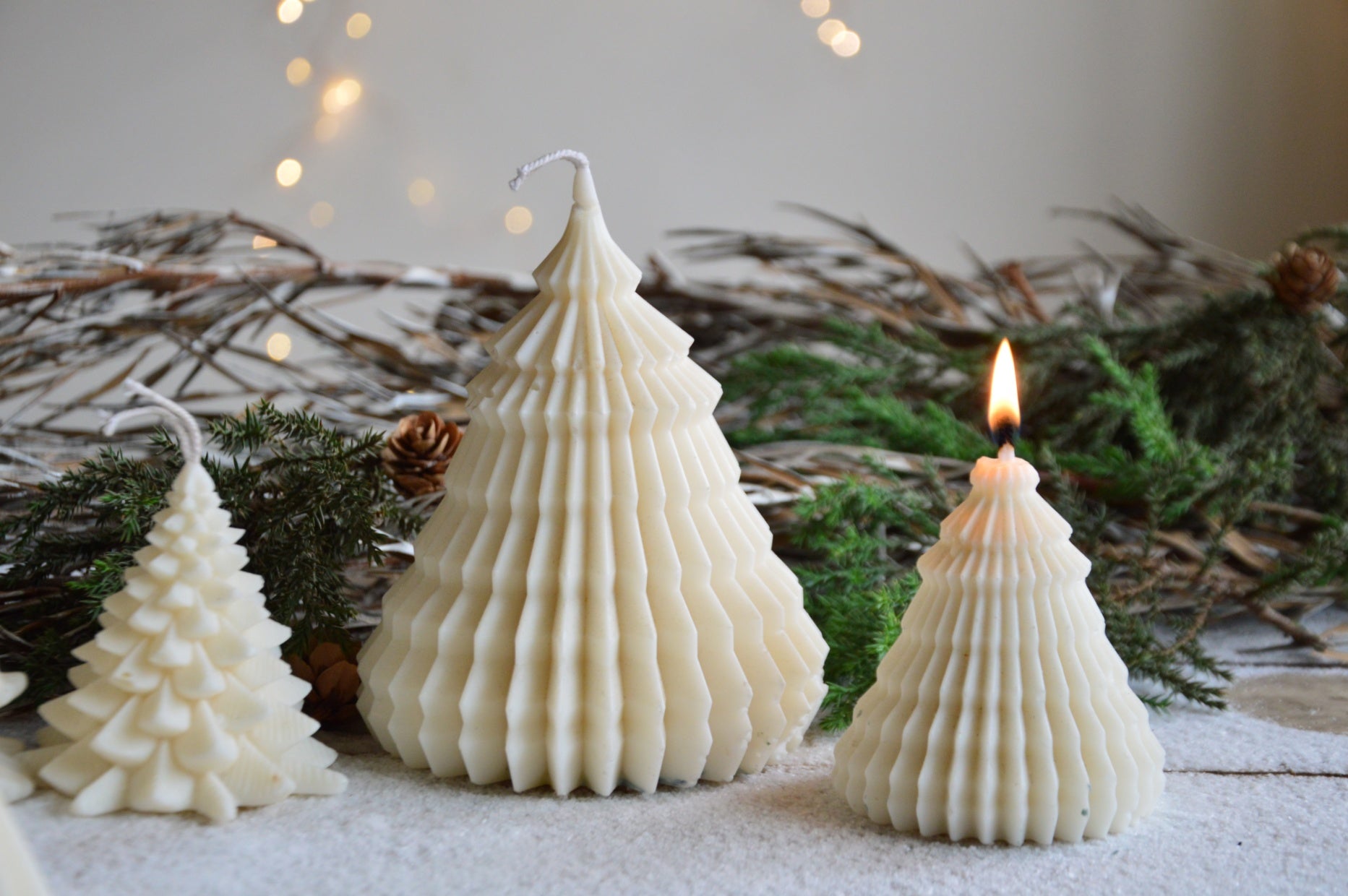 Large Snow Fir Tree | White | L2