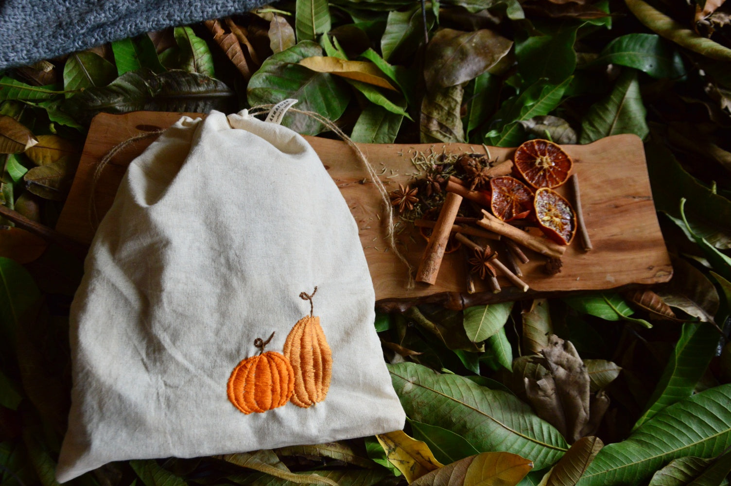 Autumn Gift Bag | Armatuer X Trumatter