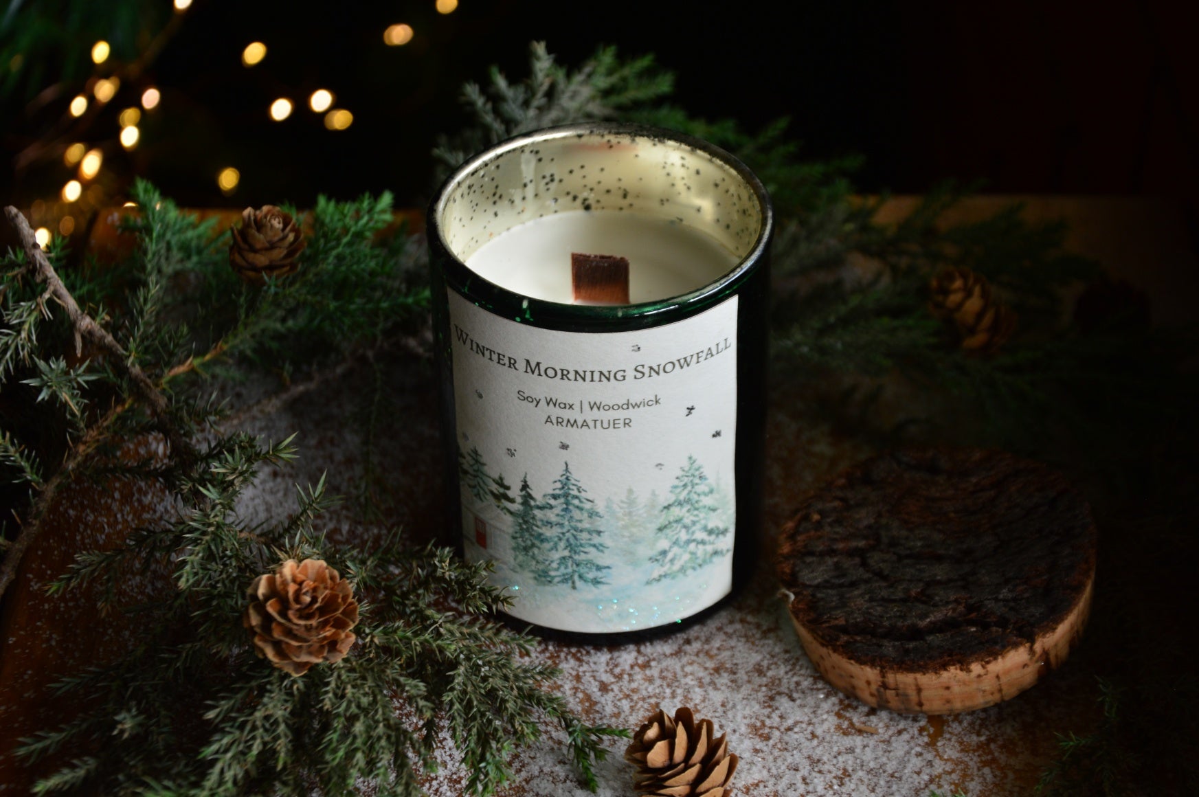 Winter Morning Snowfall | Woodwick Container Candle with a Bark Lid | Winter Edition