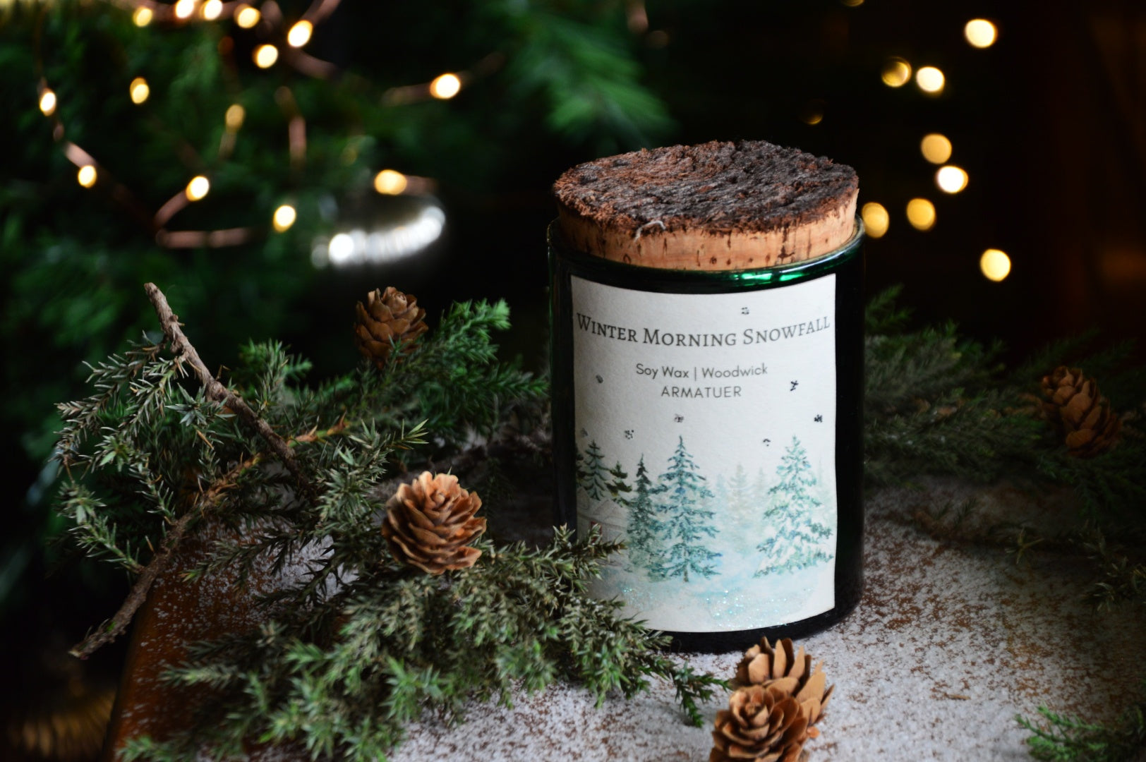 Winter Morning Snowfall | Woodwick Container Candle with a Bark Lid | Winter Edition