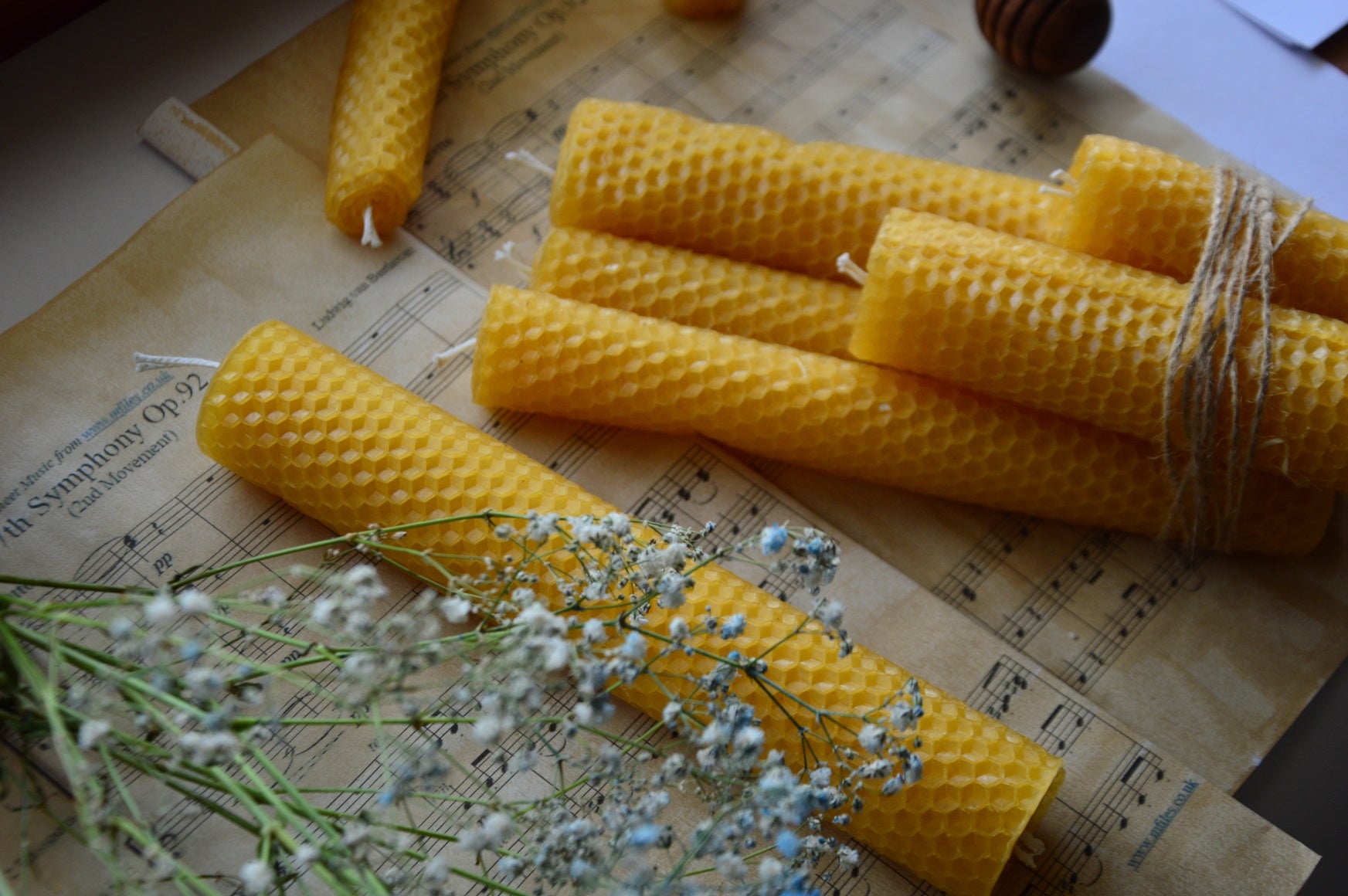 Rolled Beeswax Candles