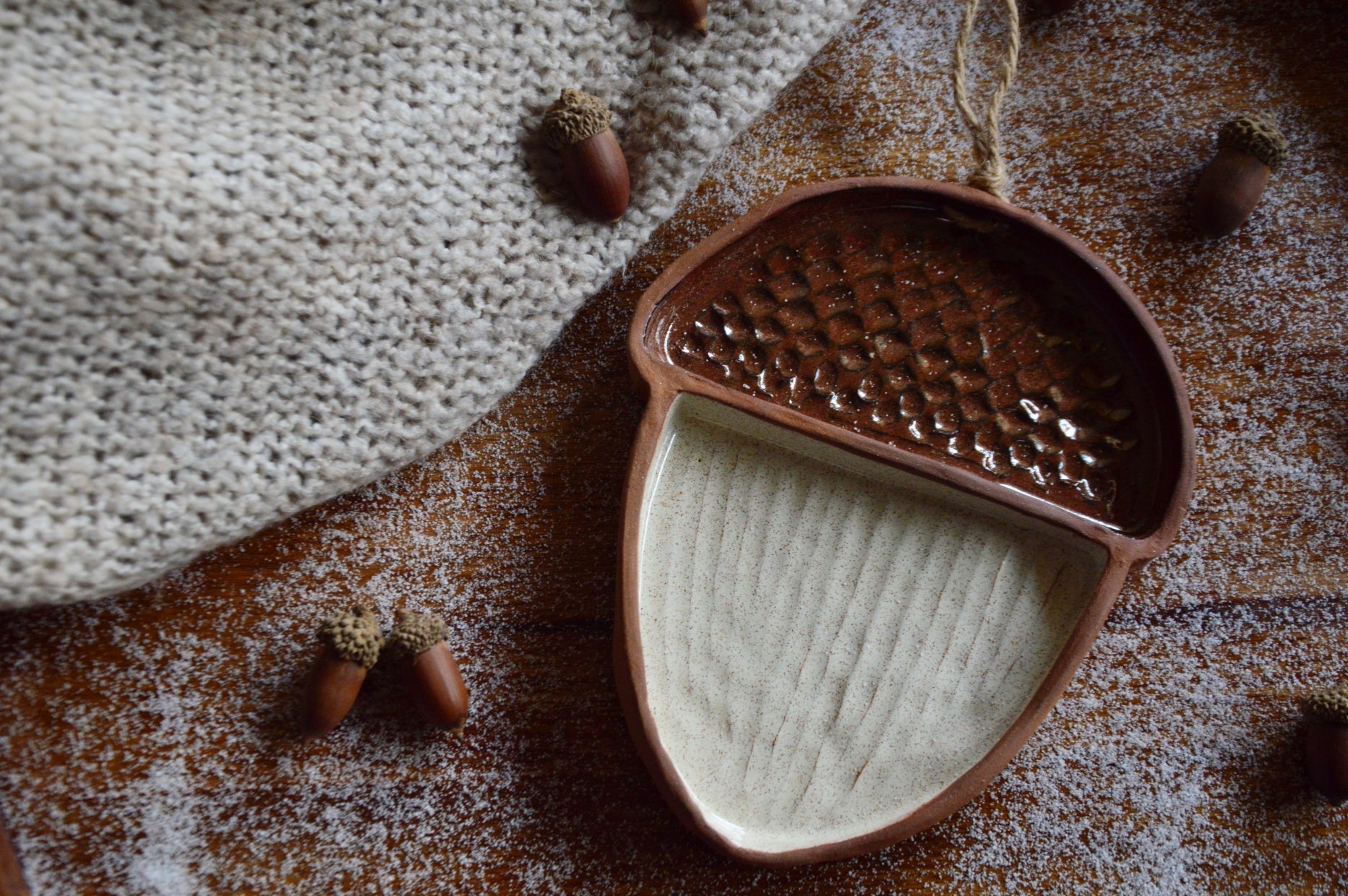 Acorn Ceramic Platter & Wall plate