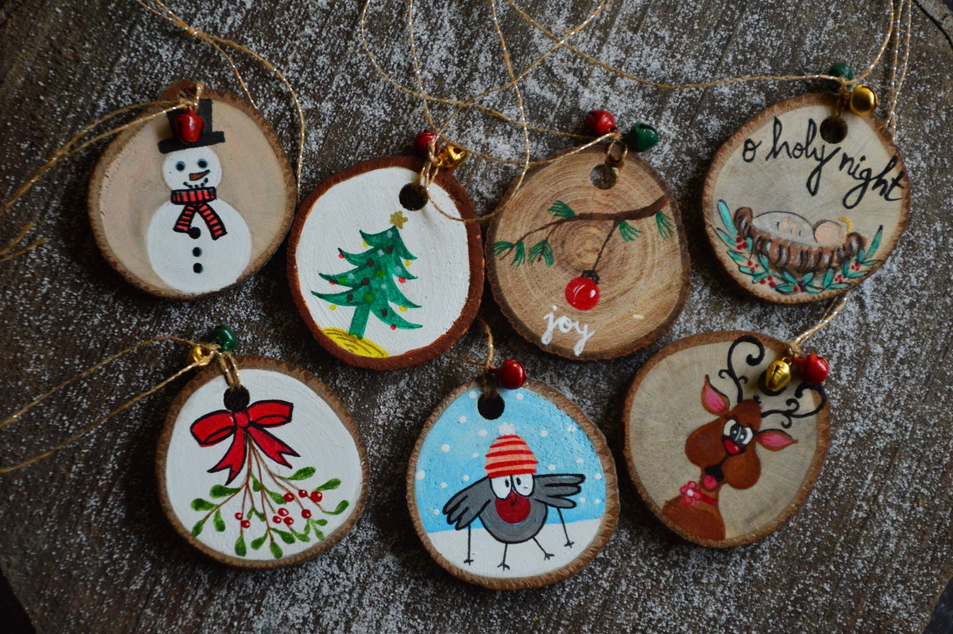 Christmas Ornaments | Bag of 7 Wooden Log Ornaments - Assortment 6