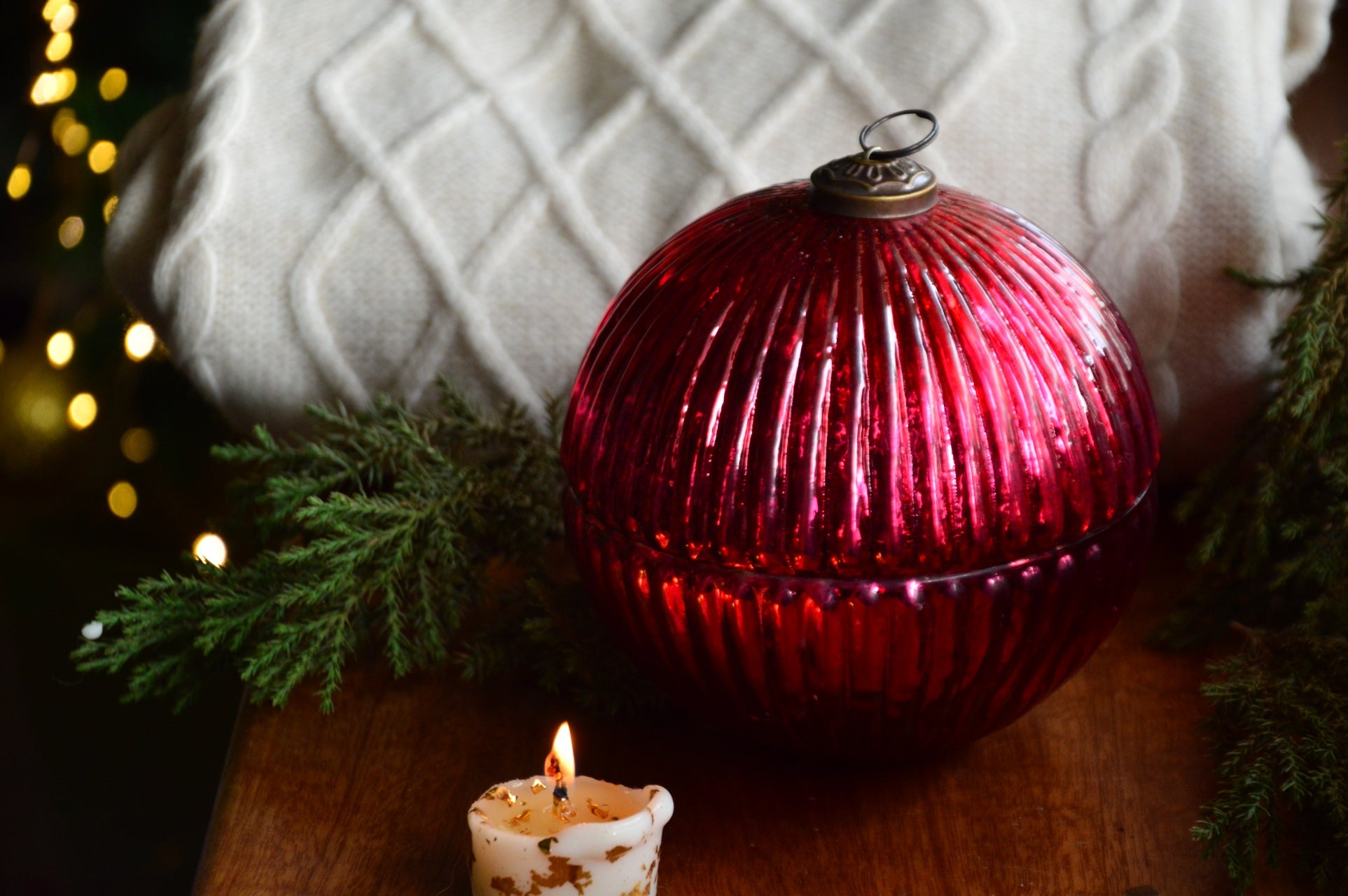 Red Christmas Ball Ornament Container Candle