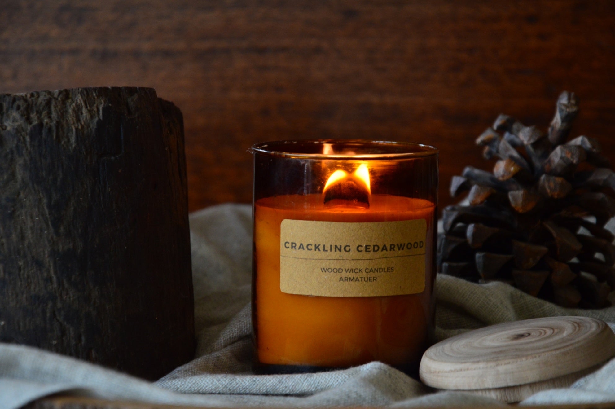 Crackling Cedarwood | Wood Wick Candle Votive