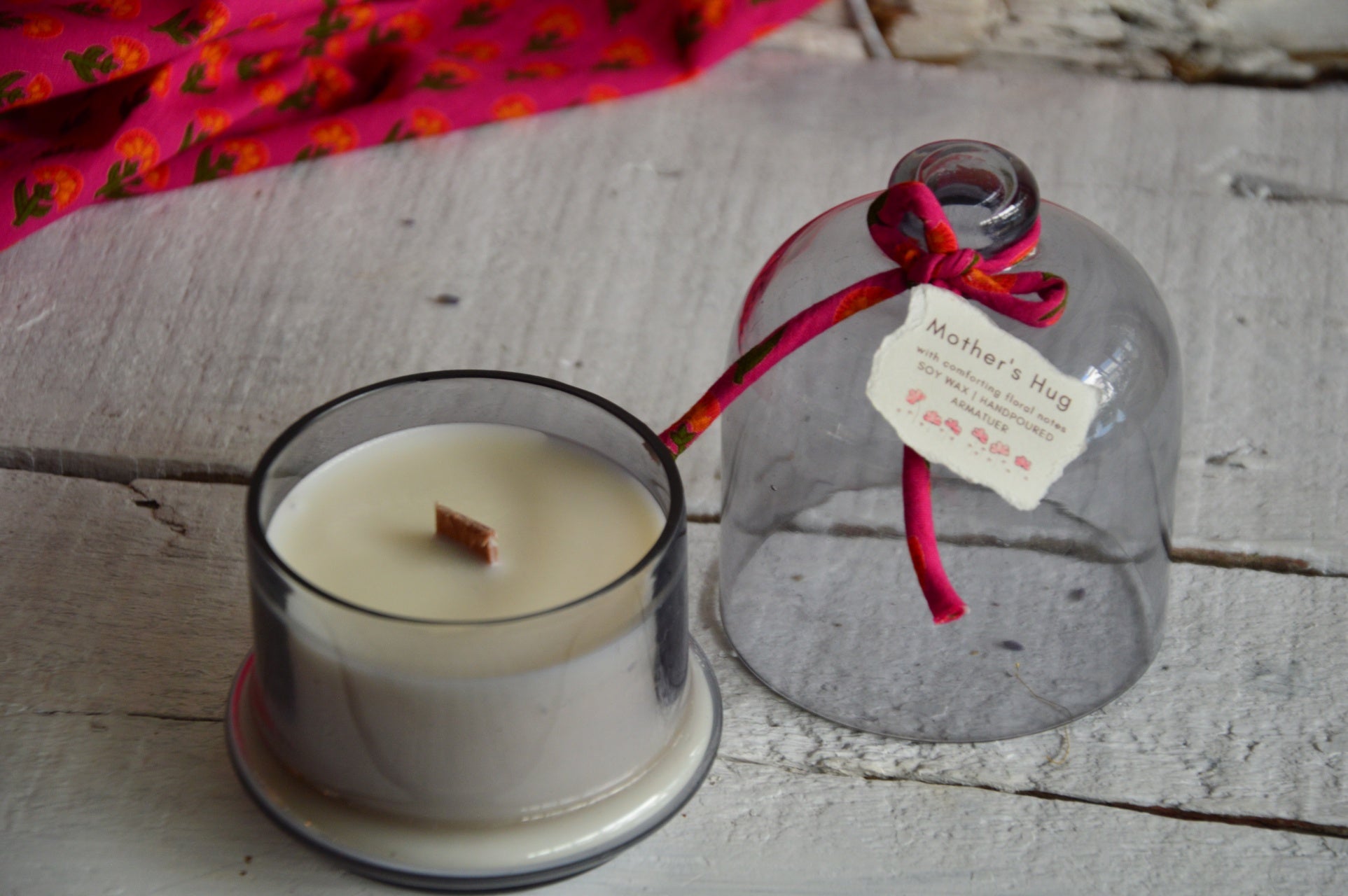Mother's Hug | Woodwick Candle