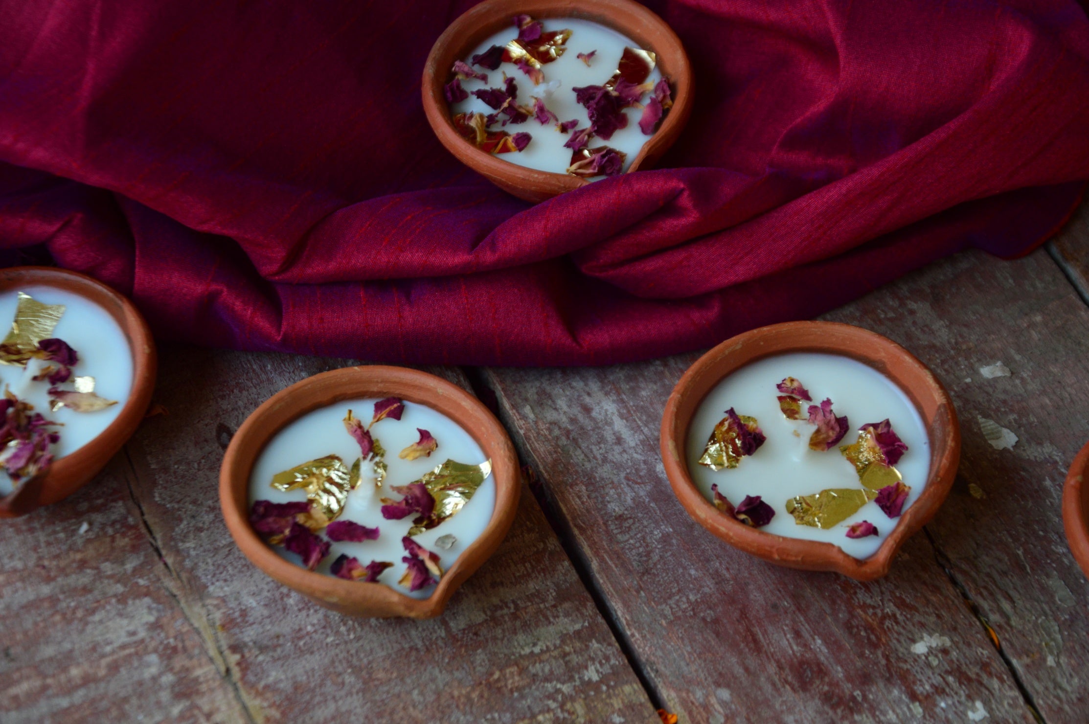 Terracotta Diyas with Rose Petals & Shimmer